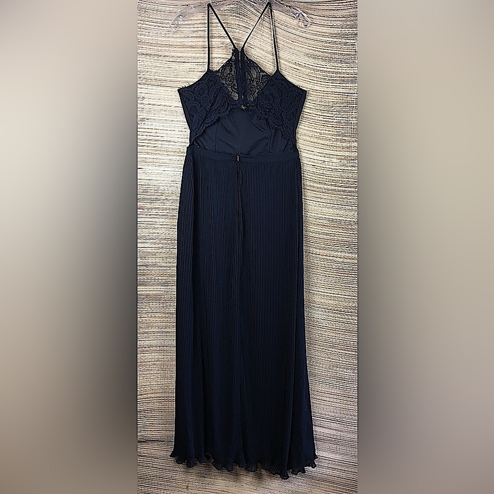 Lovers & Friends Helena Gown Cut Out Back With Lace Details Dress Size L - Picture 6 of 16